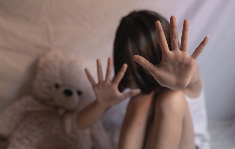 Fetiță de 13 ani, drogată, abuzată și ucisă, în Austria. Doi suspecți au fost reținuți