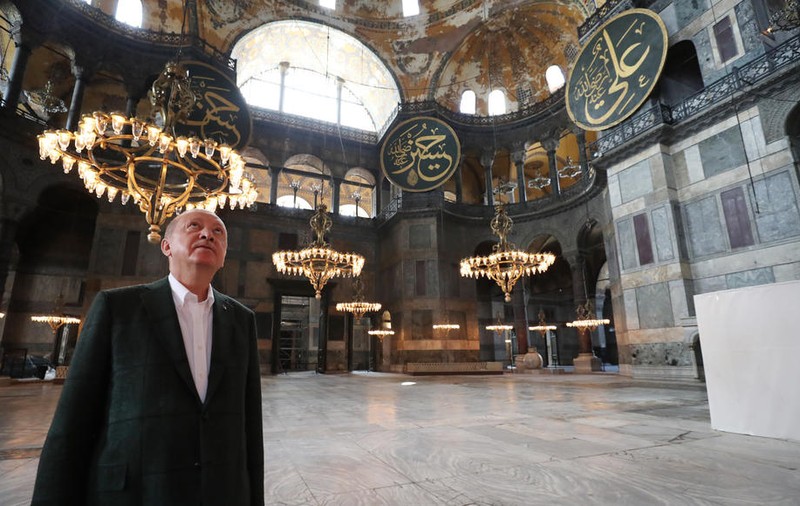 Erdogan a inspectat lucrările de reconversie a interiorului bazilicii Hagia Sofia din Istanbul. Prima rugăciune musulmană colectivă, pe 24 iulie