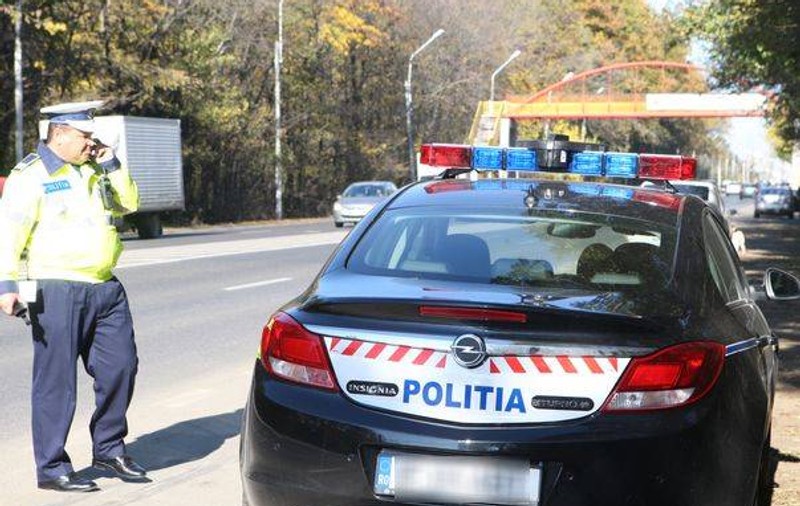 Aproximativ 1.400 de angajate din Poliţia Capitalei, chestionate despre eventuale hărţuiri 
