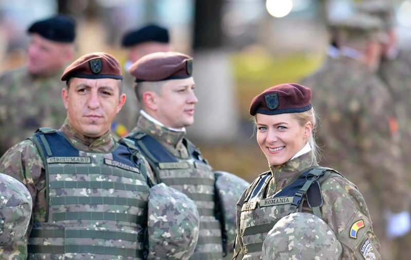 VIDEO /Primele repetiţii pentru parada militară de 1 Decembrie, Ziua Naţională a României. Militarii vor purta pentru prima dată noile modele de uniforme