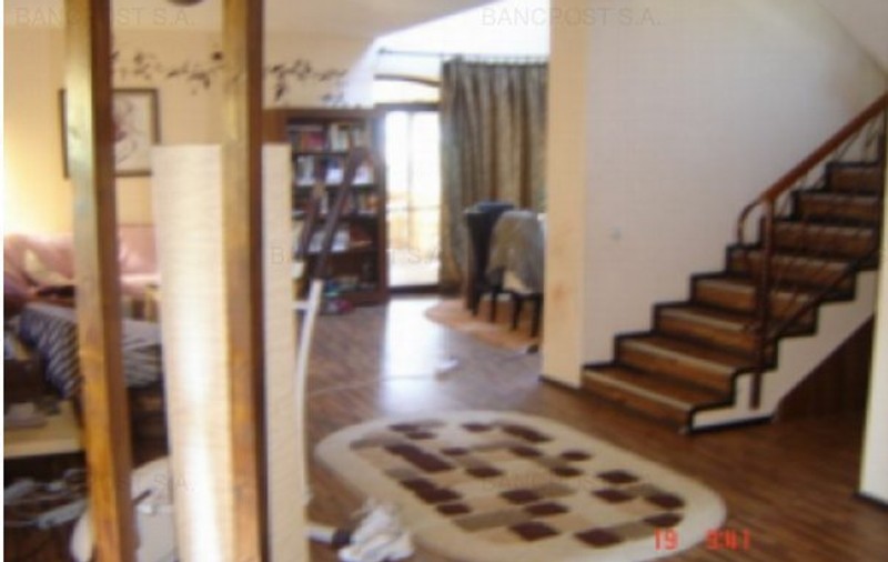 Licitații Imobiliare.ro: Vilă nouă lângă București, la 400 euro/mp + teren!