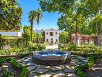Casa Encantada e scoasă la vânzare prin agenția Hilton &amp; Hyland