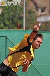 De-a lungul timpului, cea mai buna clasare a lui Victor in topul ATP, a fost locul 187, în 2005. Foto: opentenis.ro