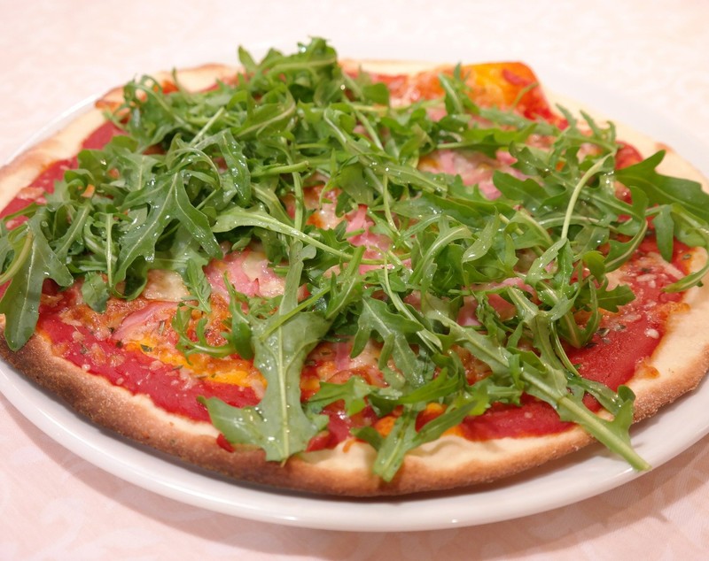 Rucola - ce este, cum se mănâncă și ce beneficii au frunzele de rucola