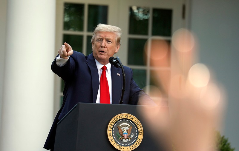 Trump anunță că are dovezi că virusul a plecat dintr-un laborator din China