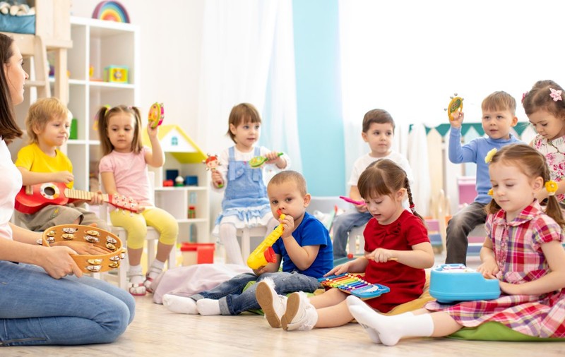 ALDE va sesiza CNCD, dacă Guvernul deschide doar grădiniţele şi creşele private, nu şi pe cele de stat: “Este o discriminare gravă a copiilor”