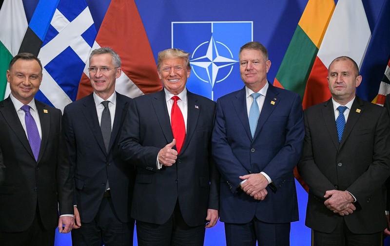 La mulți ani de pace, NATO!