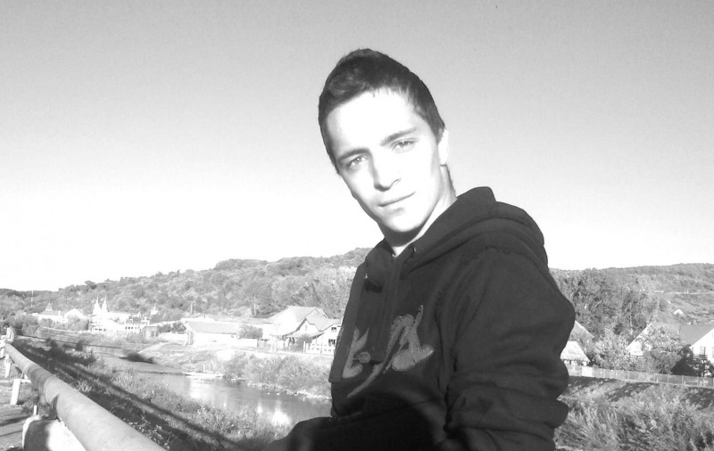 Andrei Condrade, tânărul care a provocat explozia din Bistrița, a murit