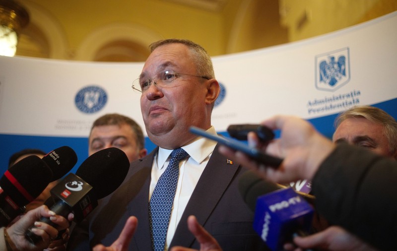 Nicolae Ciucă: „Este absolut inacceptabil ca un profesor să își înceapă cariera de la un salariu net de 2500 de lei”