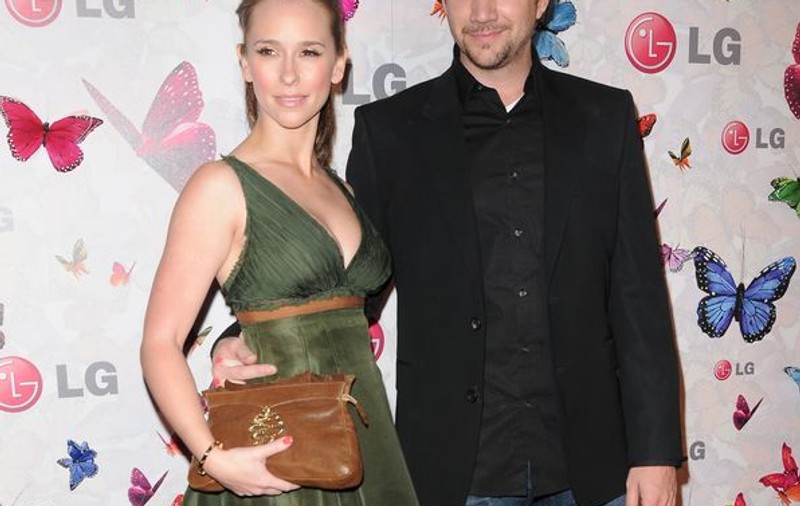 Jennifer Love Hewitt se mărită?