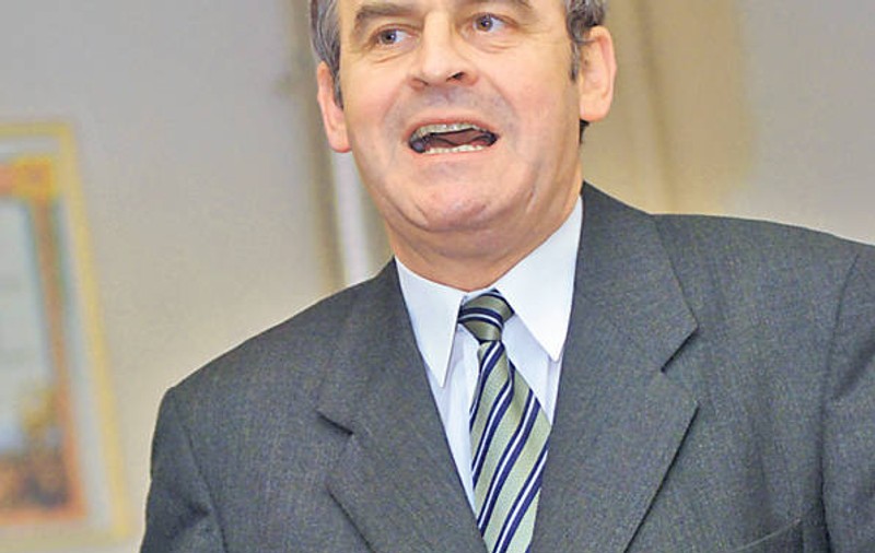 BOMBĂ! LASZLO TOKES VA DEVENI ÎN CURÂND TĂTIC! NOUA SOŢIE a PASTORULUI REFORMAT este ÎNSĂRCINATĂ în 8 LUNI!