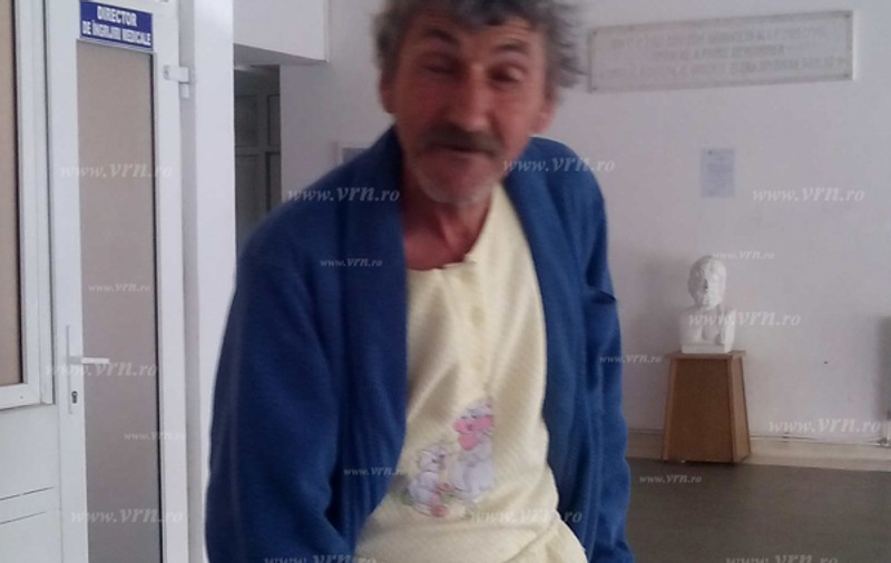 Un bărbat din Vaslui a fost mușcat de testicule. Reacția primarului: „Păi și-așa nu avea ce să facă cu ele”