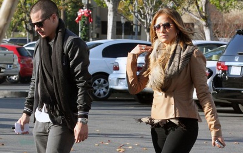 Jennifer Lopez își răsfață iubitul! Află unde au fost împreună la cumpărături | FOTO