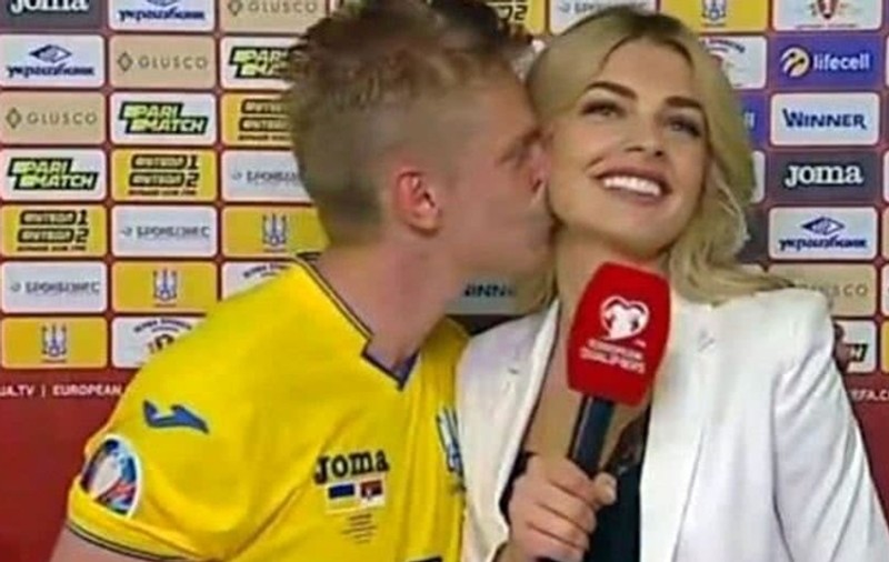 VIDEO | Ucraineanul Zinchenko a sărutat pasional o jurnalistă care îi lua interviu