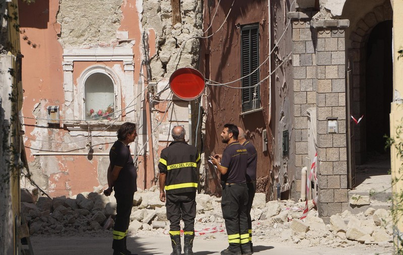 Cutremur în insula Ischia | Turiștii sunt rugați să nu plece din cauza seismului pentru a nu afecta și mai mult economia