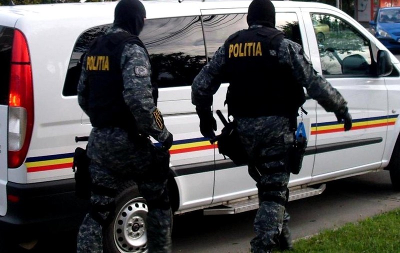 Percheziții la Poliția Locală Ploiești, într-un dosar de înșelăciune și fals - surse