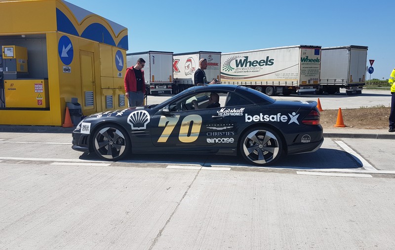 GUMBALL 3000: Bolizii de lux conduși de bogații lumii au ajuns în România! Un șofer a rămas fără permis după ce a condus cu 216 km/oră GALERIE FOTO & VIDEO