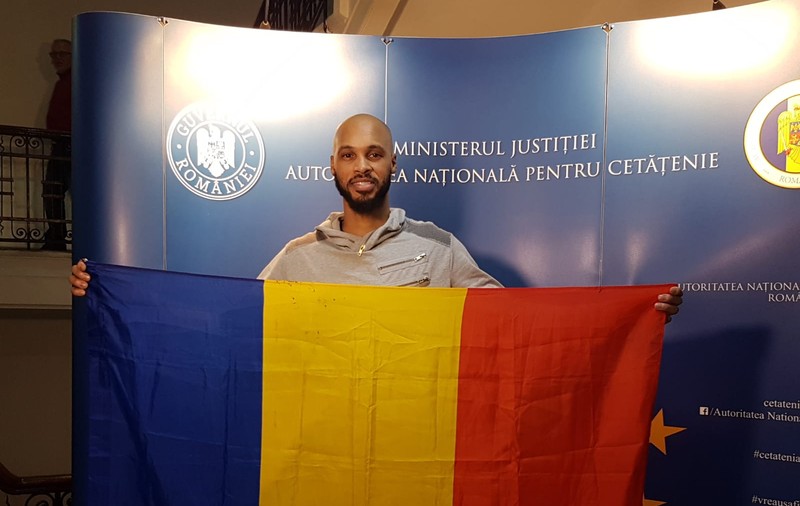 Baschetbalistul american Kris Richard a devenit cetățean român: ”Mă simt minunat”