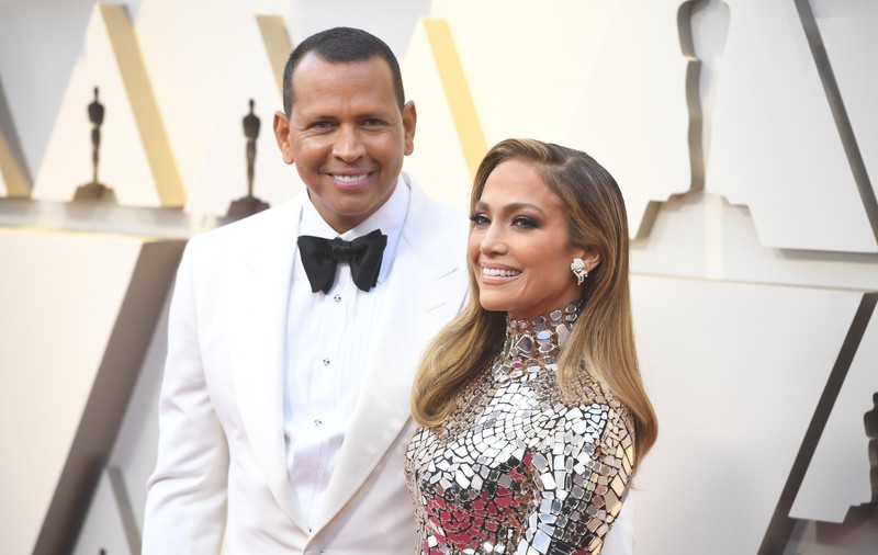 FOTO | Jennifer Lopez şi Alex Rodriguez s-au logodit. Cum arată inelul de logodnă