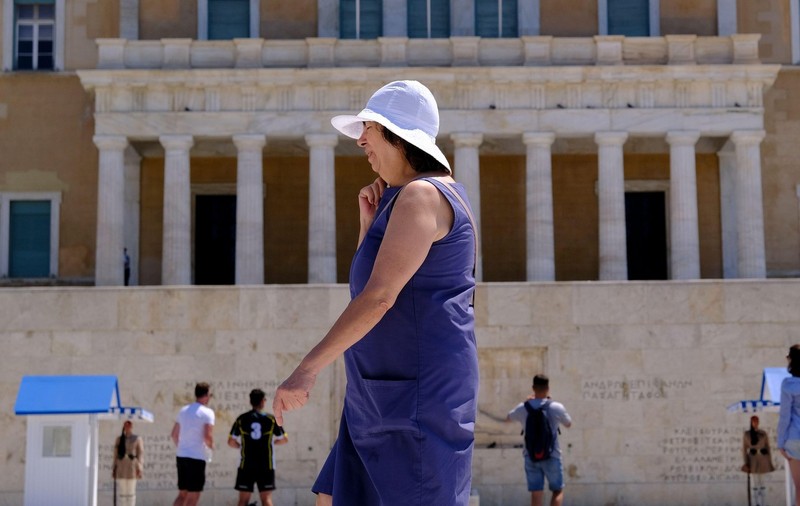 Val de caniculă în Grecia, cu temperaturi de peste 40 de grade Celsius. Atenționare MAE pentru românii care merg acolo
