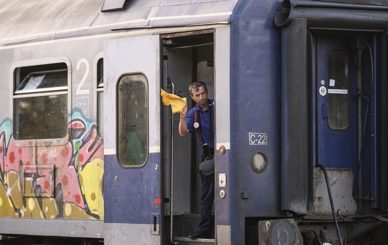 Un băiat de 18 ani din Botoșani a căzut sub roțile trenului, în gara Buzău