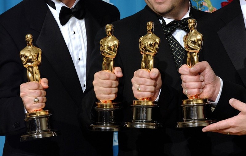 ÎN SFÂRŞIT, CINEVA ARE CURAJUL să recunoască: "Multe filme stupide şi actori mediocri au câştigat Oscaruri"