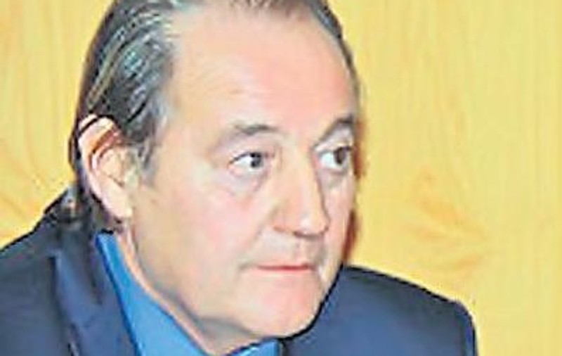 Bölöni a semnat pe doi ani cu RC Lens, club condus de Gervais Martel, fost vânzător de electronice
