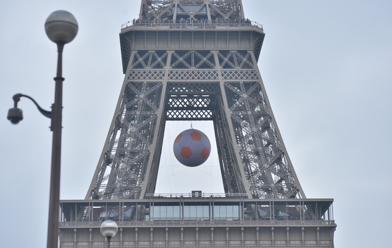 Euro 2016. Parisul și-a regăsit veselia în ciuda problemelor cu care se confruntă. Francezii trăiesc din plin viața și trepidează în așteptarea turneului final EXCLUSIV&FOTO și VIDEO