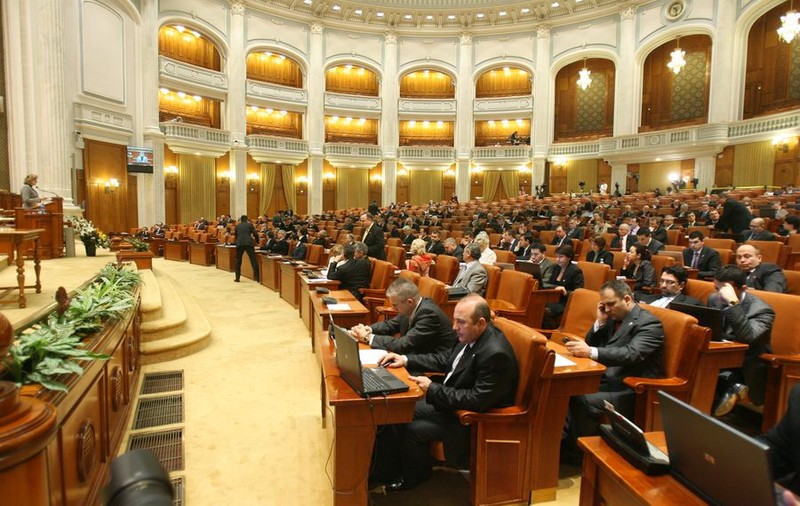 Opoziția anunță zeci de amendamente la bugetul de stat pe 2017: Se cer bani pentru închisori, metroul Drumul Taberei, 3 spitale regionale