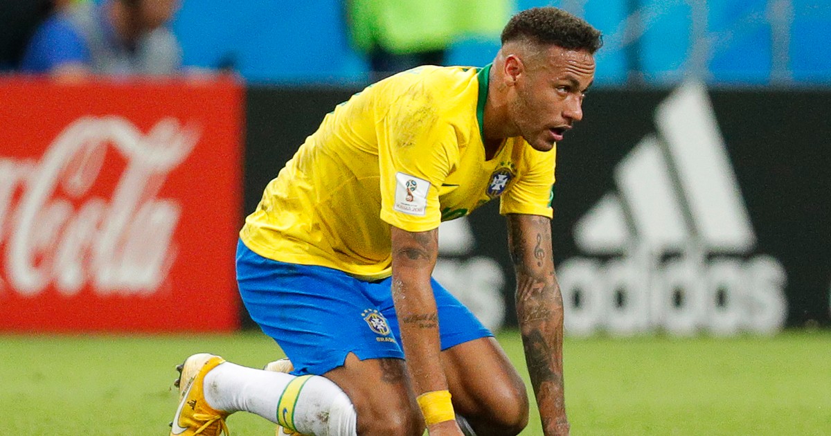 Neymar, criticat de Marco van Basten: ”Este prea mult teatru”.