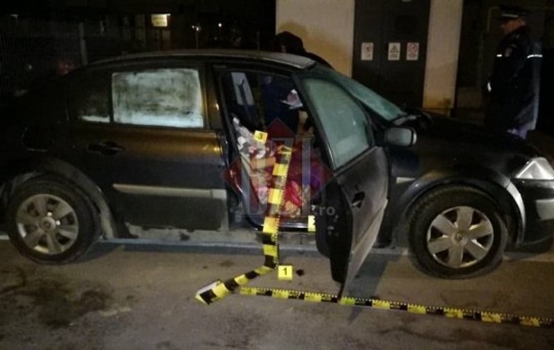 Un campion național la box a fost găsit mort în mașină