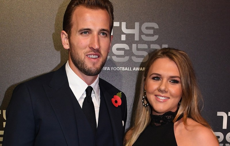 VIDEO  |  Harry Kane şi soţia sa au uimit lumea întreagă. Modul inedit prin care le-au arătat oamenilor ce sex va avea viitorul lor copil