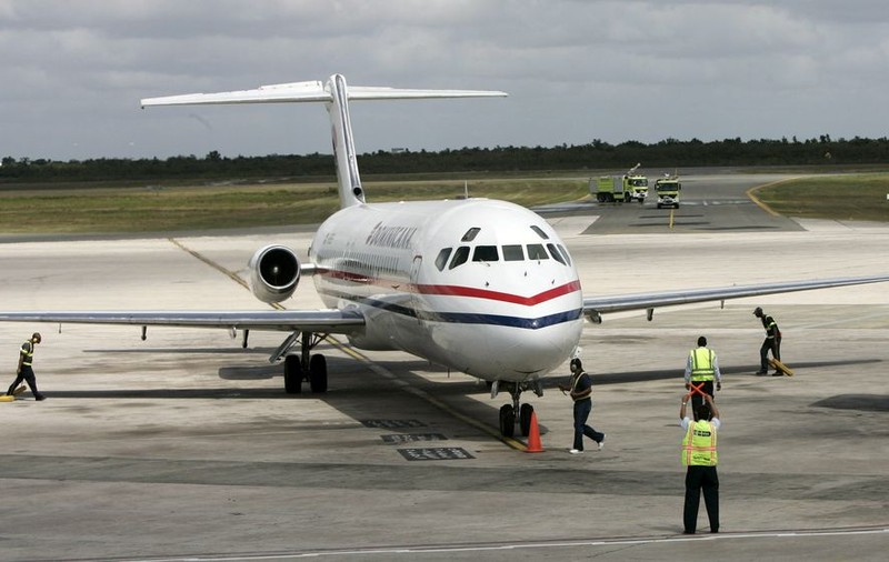 Luare de ostatici pe un aeroport din Jamaica