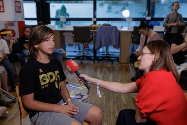 Paul și-ar dori ca la școală, la orele de Limba engleză, elevii să fie implicați în mai multe activități interactive și proiecte. Foto: Vlad Chirea