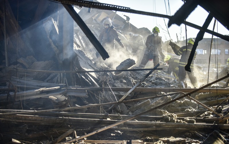 LIVETEXT Război în Ucraina, ziua 125 | Rusia a intensificat atacurile în mai multe zone. La Mikolaiv au căzut opt rachete rusești. Bombardamente și în Odesa