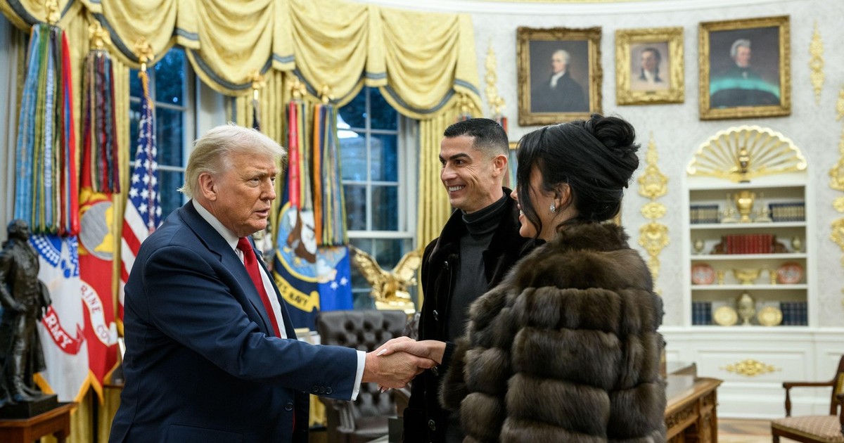Donald Trump, Georgina Rodriguez și Cristiano Ronaldo la Casa Albă. Foto: Profimedia