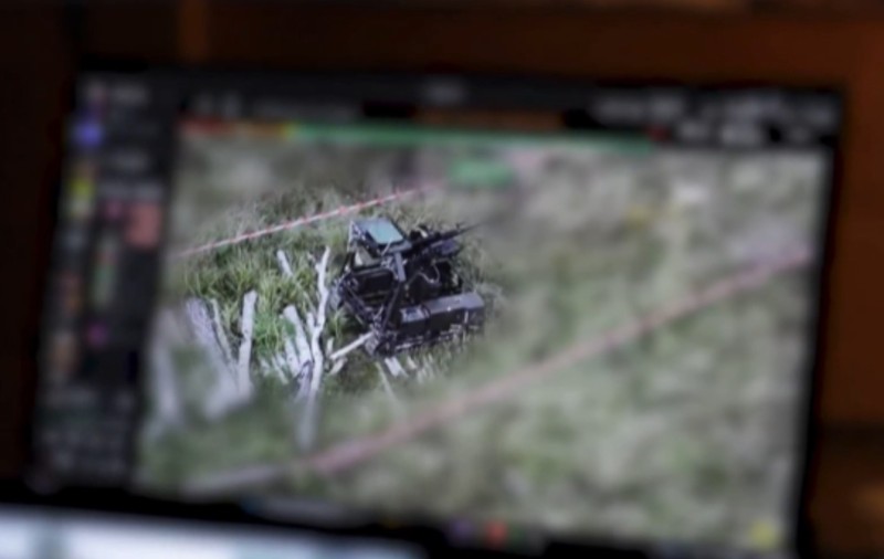 Un robot de luptă a menținut de unul singur o poziție de apărare pe frontul ucrainean timp de 6 săptămâni | VIDEO