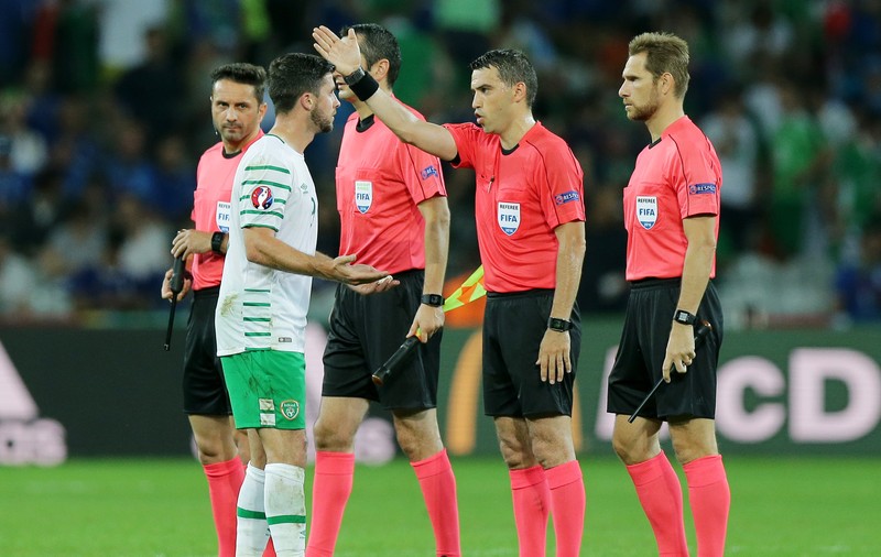Euro 2016. Hațegan a băut apă după Iordănescu: ”Pentru mine a fost un turneu reușit. Nu-mi reproșez penalty-ul nedat la Italia - Irlanda”