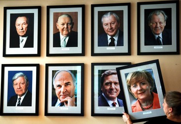 2005: o femeie la șefia cancelariei, după mulți bărbați | FOTO: Profimedia