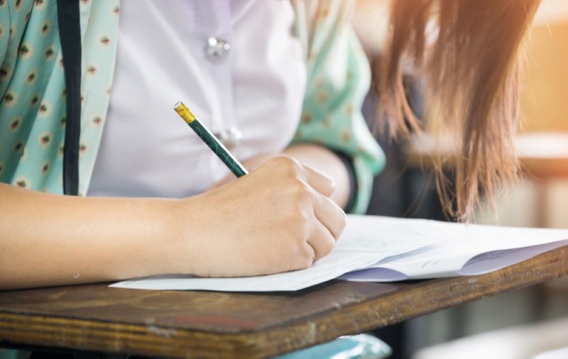BAC Economie 2025. Astăzi are loc proba scrisă la Economie la Bacalaureat
