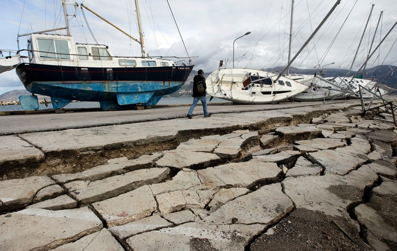 CUTREMURUL de 6,9 grade din GRECIA a provocat VICTIME în TURCIA VECINĂ
