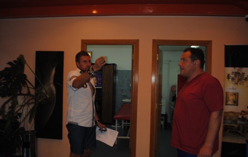 Cătălin Botezatu va redecora clinica doctorului Marek Vâlcu
