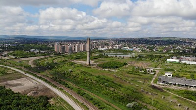 Costul boomului imobiliar pe fostele fabrici comuniste: zeci de mii de navetiști se sufocă zilnic între oraș și periurban. Masterplanul gândit la Iași