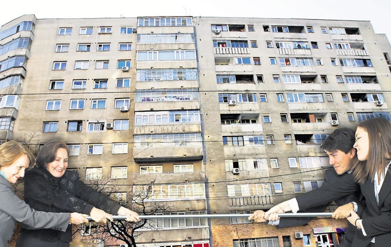 Vreţi să scăpaţi de restanţieri? Separaţi-vă pe scări