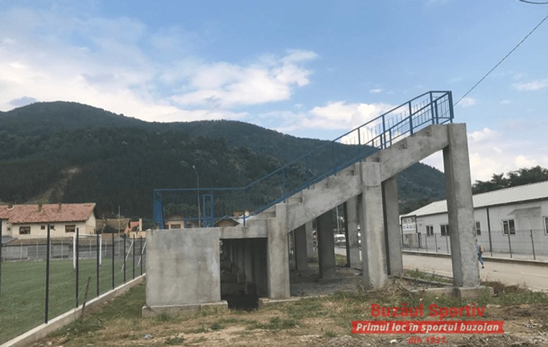 Alt stadion nou răsare în România. Investiția de 1 milion de euro pentru o echipă mică. Ce cruntă ironie: facem arene moderne când nu mai avem echipe!