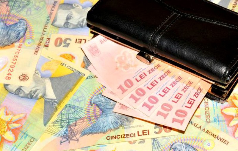 #SalariileRomanilor. Două milioane de români vor avea salariile scăzute după transferul contribuțiilor. „Nimeni nu a câștigat”