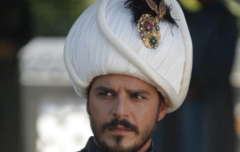 Deşi este căsătorit, prinţul Mustafa din serialul "Suleyman Magnificul", este un ADEVĂRAT DON JUAN: "Flirtez cu toate femeile frumoase" 