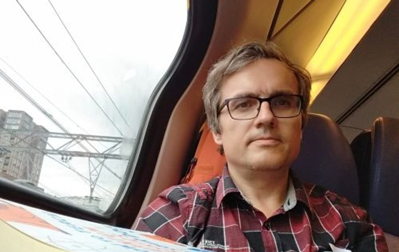 Povestea lui Cristian Presură, inventatorul român de geniu angajat la Philips. A fost lăsat corigent la fizică în liceu pentru atitudinea lui "arogantă"