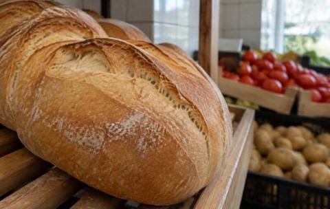 Ce limite de adaos trebuie să respecte comercianții de alimente până la finalul lui 2026 și ce acte sunt necesare