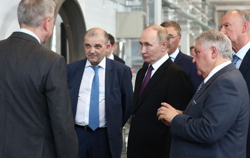 Cine sunt prietenii lui Vladimir Putin și ce rol joacă ei în politică și economie, în Rusia. S-au îmbogățit după invazia Ucrainei